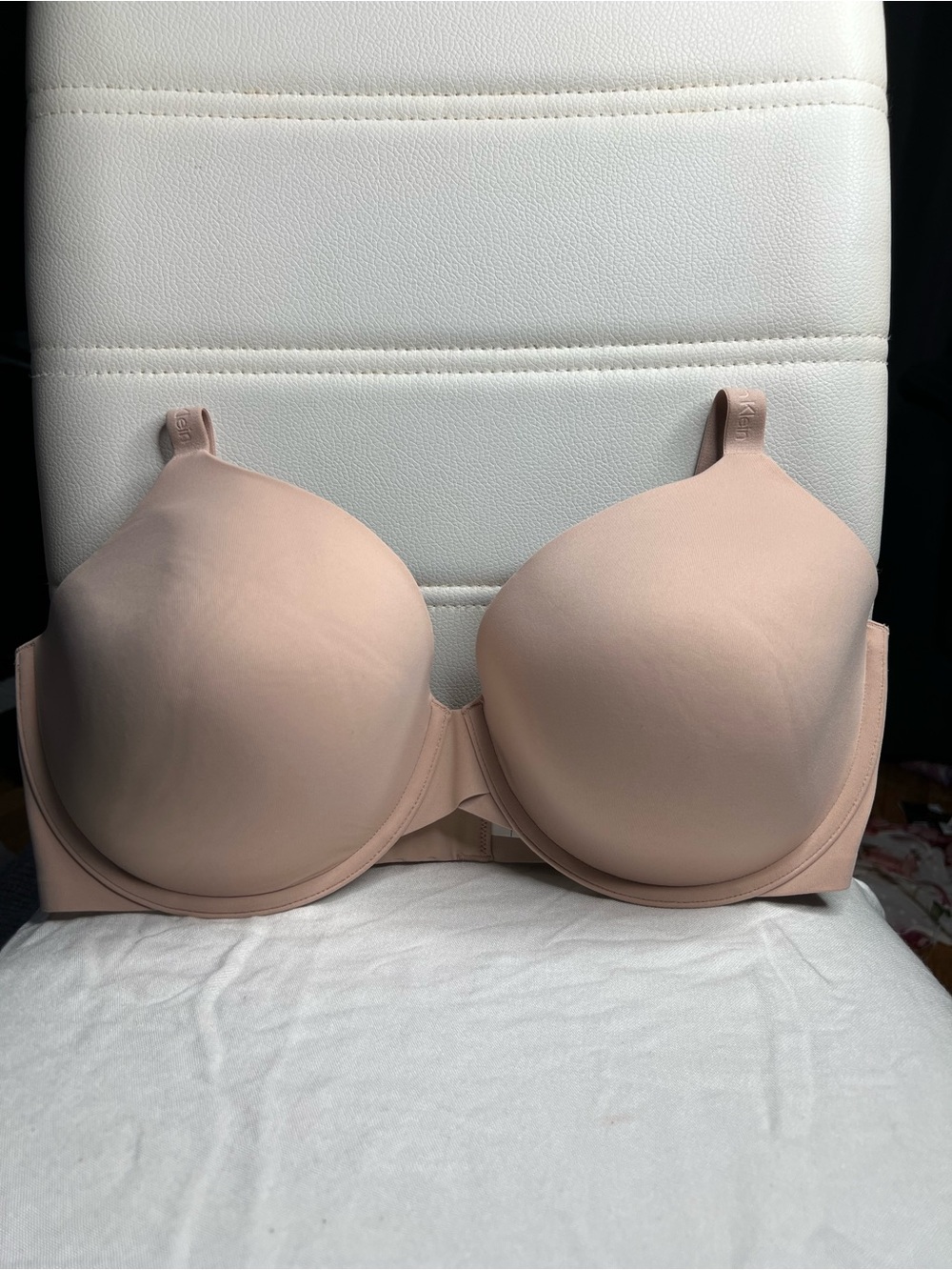 Calvin Klein Light Nude Smooth Moulded T-Shirt Bra